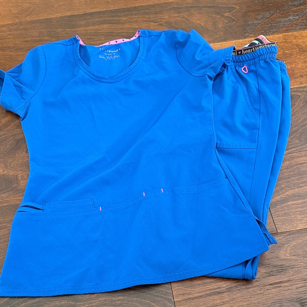 heartsoul electric blue scrub set. XS top and S (tall) bottoms